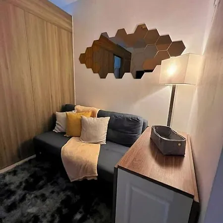 Smdc Fame Residence Luxurious Family Suite Condo Near Mrt